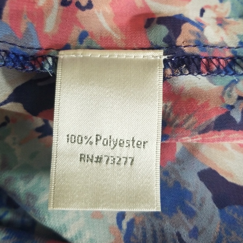 SOLD-LC Lauren Conrad Button Up Floral Blouse - Picture 6 of 6